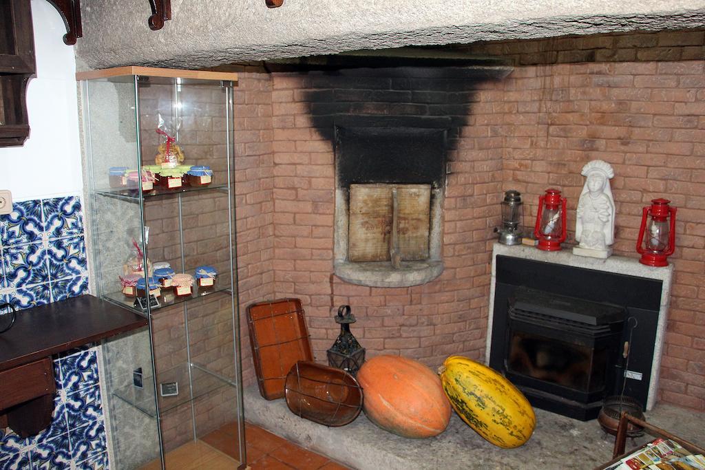 Casa Paz Do Outeiro Panzió Paredes de Coura Kültér fotó